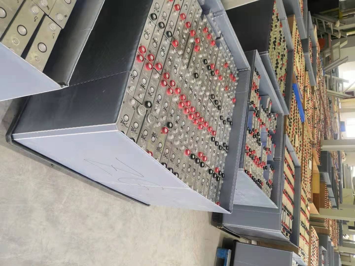 Packaging & Shipping